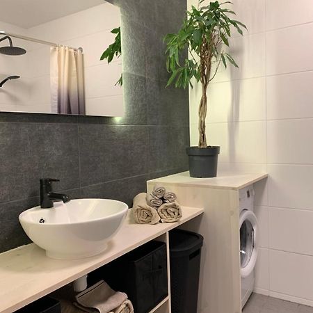 Apartment Riia Mnt 88 ปาร์นู ภายนอก รูปภาพ